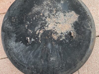Heavy iron Western Cowboy 24" Wok or Pan with Horseshoe Handles