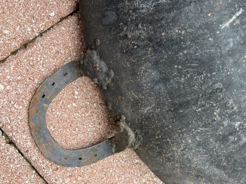 Heavy iron Western Cowboy 24" Wok or Pan with Horseshoe Handles