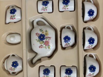 Kid connection China Tea set vintage set from the 1990s