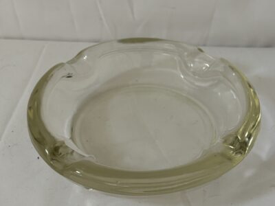 Round glass 6" ashtray