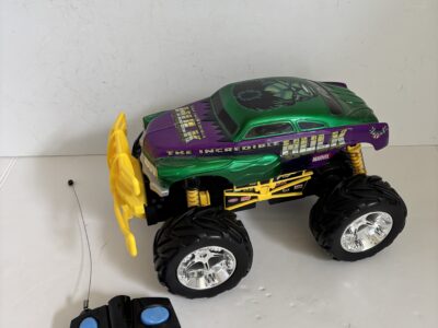 Tyco Incredible Hulk RC remote controlled Car with remote battery pack