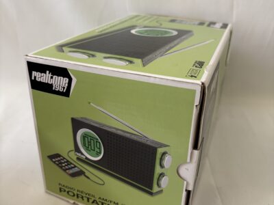 REALTONE 1967 Portable AM/FM Clock Radio Retro Green