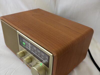SANGEAN WR-11SE 40th Anniversary AM/FM Walnut Analog