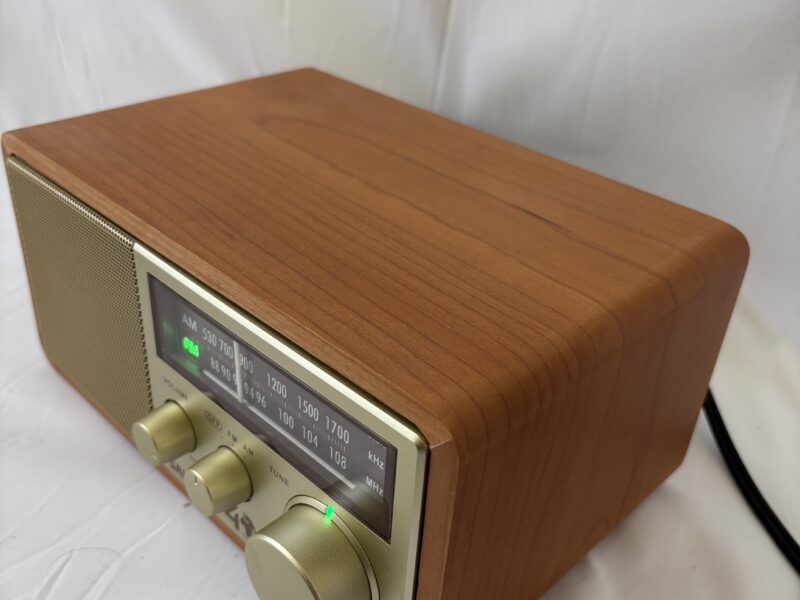 SANGEAN WR-11SE 40th Anniversary AM/FM Walnut Analog