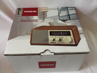 SANGEAN WR-11 AM/FM Radio in Wooden cabinet NIB
