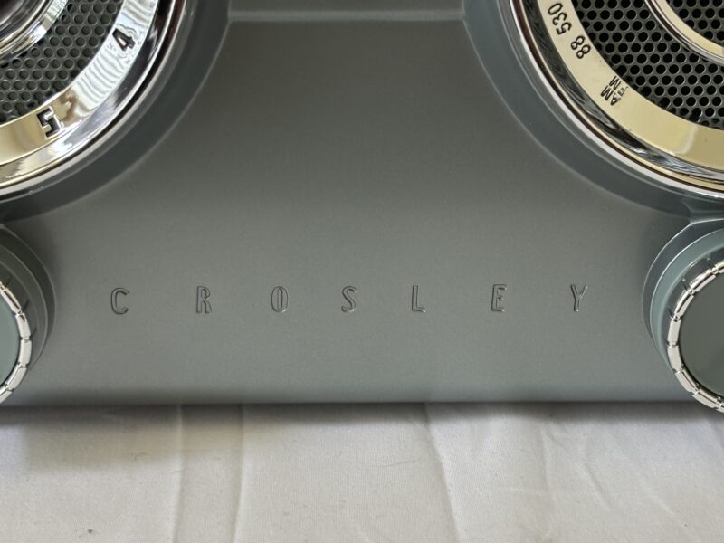 CROSLEY 1952 Coloradio Analog AM /FM Radio with Clock