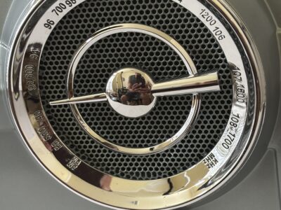 CROSLEY 1952 Coloradio Analog AM /FM Radio with Clock