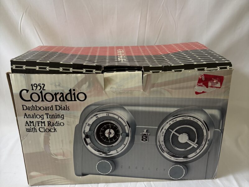 CROSLEY 1952 Coloradio Analog AM /FM Radio with Clock