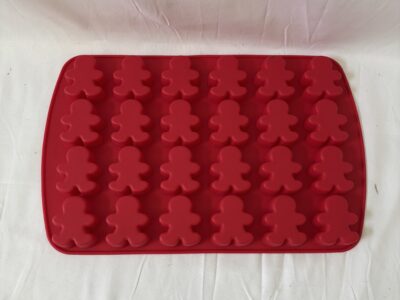 Wilton red silicone 24-cavity Gingerbread Snowman baking mold