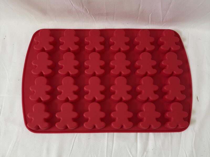 Wilton red silicone 24-cavity Gingerbread Snowman baking mold